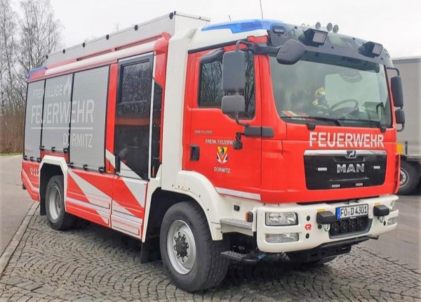 Löschgruppenfahrzeug LF10 der Feuerwehr Dormitz – ein roter MAN-Lkw mit Löschtechnik und Ausrüstung