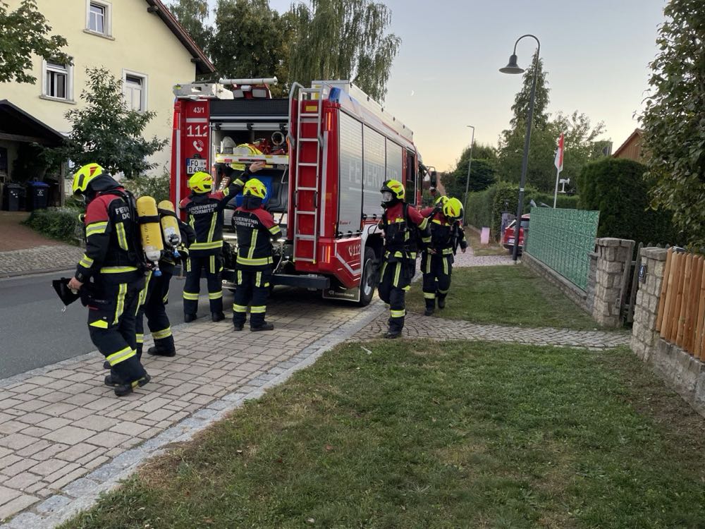 Einsatzkräfte der Feuerwehr Dormitz bei einer Atemschutzübung